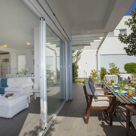 Centrum “minutes From Fig Tree Bay” 116 فيلة *